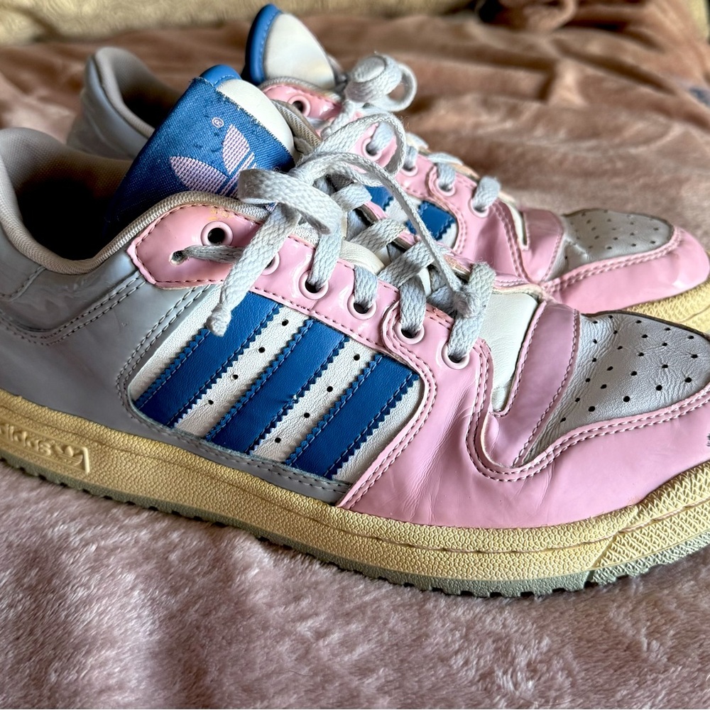 Adidas Vintage Pink and Blue Sneakers Cloudfoam 9